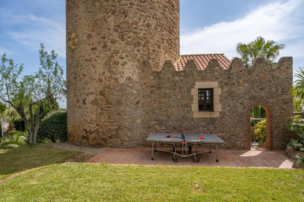 Castillo Can Xirau, Propiedad Exclusiva Con Piscina & Aircon Villa Santa Susanna Exterior photo