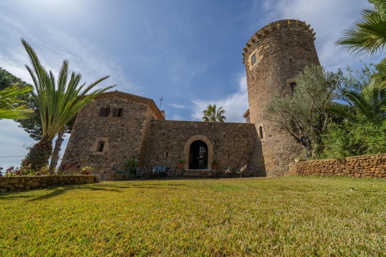 Castillo Can Xirau, Propiedad Exclusiva Con Piscina & Aircon Villa Santa Susanna Exterior photo